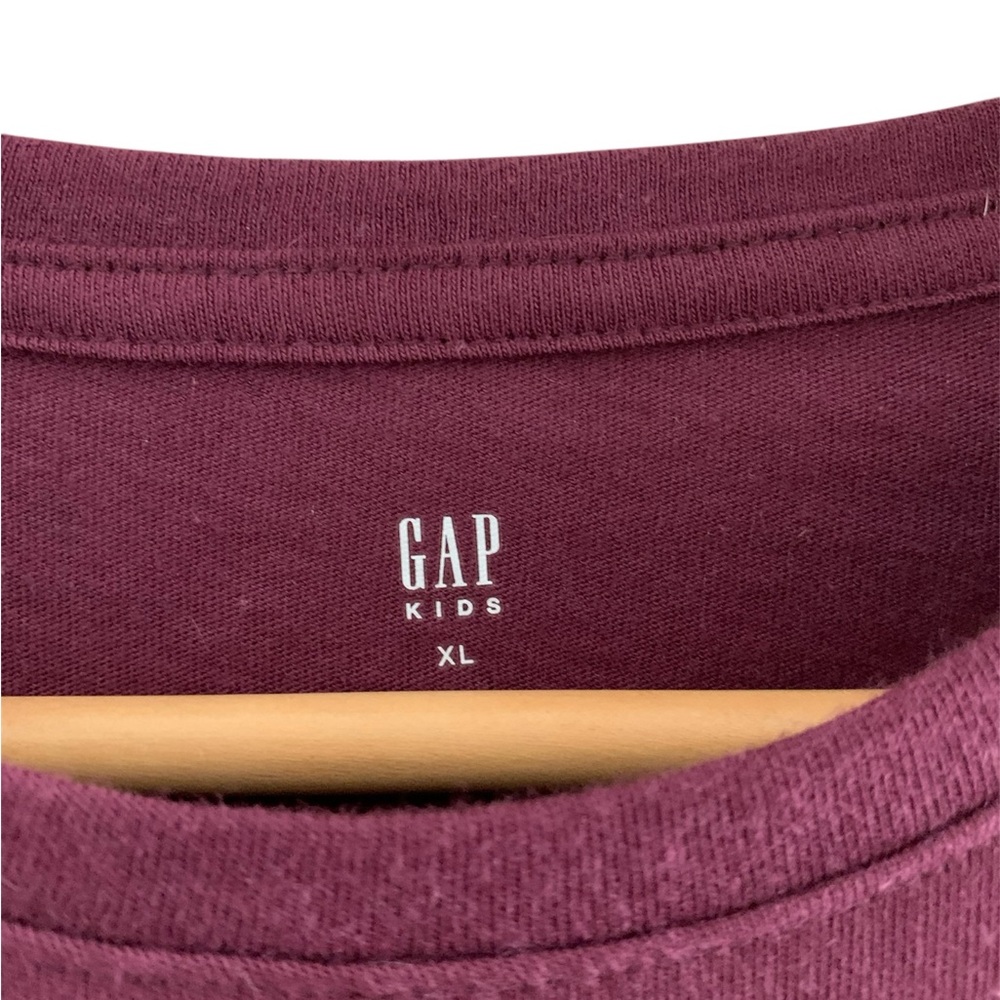 Gap Girl' Purple Graphic T-Shirt - NWT - Picture 2 of 4